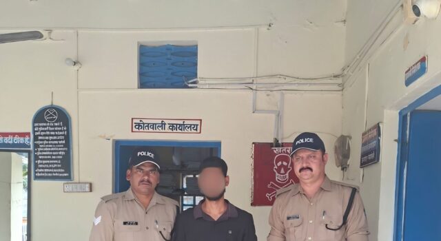 फेसबुक पर फर्जी आर्मी जवान बनकर युवती को फंसाया, निजी फोटो-वीडियो से ब्लैकमेल कर ₹1 लाख ठगे—पुलिस ने 24 घंटे में दबोचा