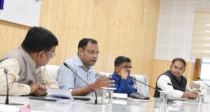 हेमकुण्ड यात्रा तैयारी को लेकर प्रशासन कि बैठक