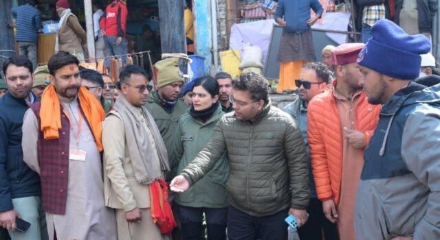 केदारनाथ धाम यात्रा पर प्रशासन अलर्ट, डीएम–एसपी ने व्यवस्थाओं का किया सघन निरीक्षण