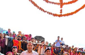 यूनेस्को धरोहर ‘रम्माण’ के रंग में रंगा सलूड-डूंगरा गांव, उमड़ा जनसैलाब