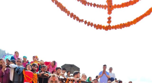 यूनेस्को धरोहर ‘रम्माण’ के रंग में रंगा सलूड-डूंगरा गांव, उमड़ा जनसैलाब