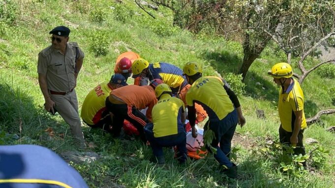 रुद्रप्रयाग: वाहन दुर्घटना मे 3की मौत 5 घायल