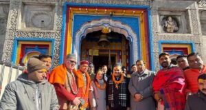 बाबा केदार की शरण में उद्योगपति गौतम अदाणी, रोपवे परियोजना का करेंगे हवाई सर्वेक्षण