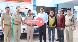 आपदा प्रबंधन विभाग ने चमोली पुलिस को सौंपी दो क्रेन