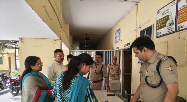 पीड़ित महिला की गुहार पर खुद कोतवाली पहुंचीं मेयर आरती भंडारी