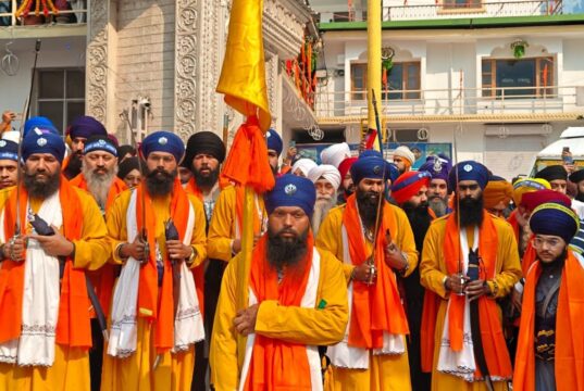 पंज प्यारों की अग़वाई मे पहला जथा रवाना, कल खुलेंगे हेमकुण्ड साहिब के कपाट