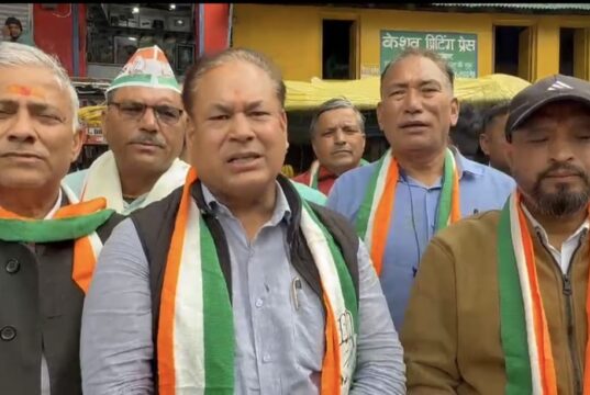 चंपावत दुष्कर्म घटना के विरोध में कांग्रेस का प्रदर्शन, सरकार का फूंका पुतला