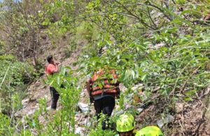 वाहन दुर्घटना में दो की मौत एक घायल , रेस्क्यू जारी