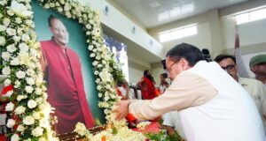 मेजर जनरल (सेवानिवृत्त) भुवन चंद्र खण्डूड़ी का व्यक्तित्व बहुआयामी: धामी