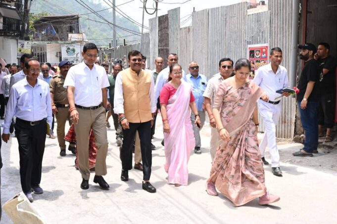 मुख्य सचिव ने बजरंग सेतु का किया स्थलीय निरीक्षण, दिए आवश्यक निर्देश
