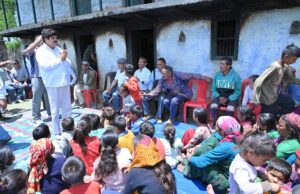 केशव नेगी के समर्थन में उनके गांव पहुंचे गणेश गोदियाल, बोले— “पूरा उत्तराखंड उनके साथ खड़ा है”