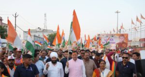 खटीमा में निकली भव्य “प्रगति पथ यात्रा”, मुख्यमंत्री पुष्कर सिंह धामी ने महान विभूतियों और शहीदों को दी श्रद्धांजलि