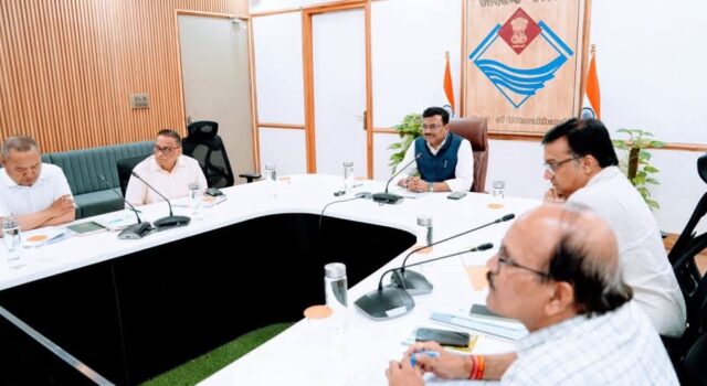 केदारनाथ और हेमकुंड साहिब रोपवे परियोजनाओं में तेजी लाने के निर्देश