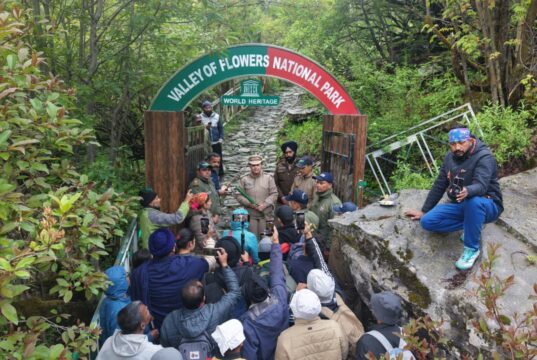 विश्व धरोहर एवं प्रसिद्ध पर्यटन स्थल Valley of Flower पर्यटकों के लिए खुला