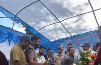 जोशीमठ की विभिन्न जनसमस्याओं को लेकर स्वास्थ्य मंत्री सुबोध उनियाल को प्रतिनिधियों ने सौंपा ज्ञापन