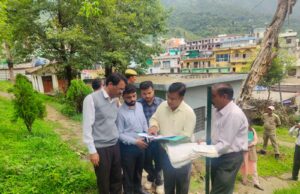 अपर जिलाधिकारी ने किया गैरसैंण तहसील का औचक निरीक्षण, लंबित मामलों के त्वरित निस्तारण के निर्देश
