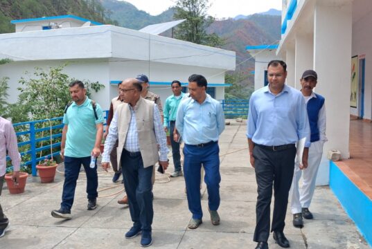 UKSSSC परीक्षा: डीएम-एसपी ने केंद्रों का किया निरीक्षण, सुरक्षा के कड़े इंतजाम
