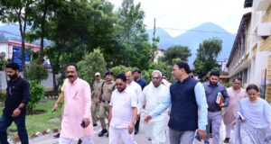 कैबिनेट मंत्री ने किया स्मार्ट कंट्रोल रूम का निरीक्षण, निगरानी व्यवस्था की ली जानकारी