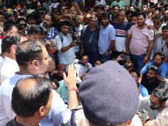 कर्णप्रयाग में धारदार हथियार से हमला करने वाले 04 निहंग यात्री चमोली पुलिस की हिरासत में