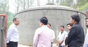 कर्णप्रयाग पेयजल योजना का जिलाधिकारी ने किया निरीक्षण, व्यक्तिगत जल कनेक्शन कार्य में तेजी के निर्देश