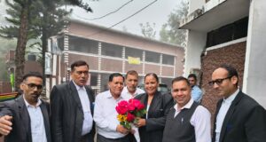 गोपेश्वर बार एसोसिएशन चुनाव : भारत सिंह रावत बने अध्यक्ष, अन्य पदाधिकारी निर्विरोध निर्वाचित