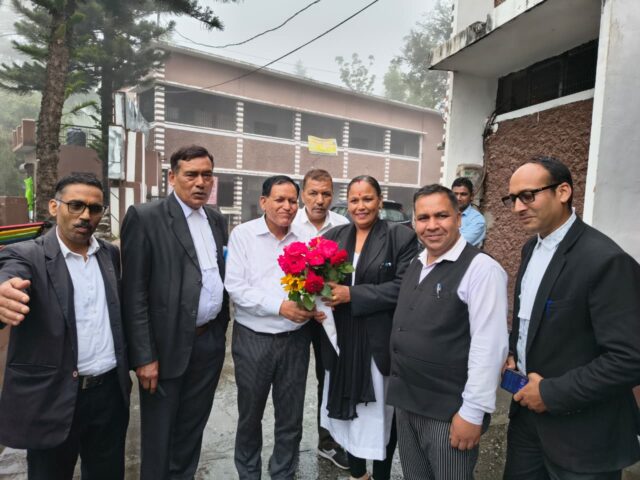 गोपेश्वर बार एसोसिएशन चुनाव : भारत सिंह रावत बने अध्यक्ष, अन्य पदाधिकारी निर्विरोध निर्वाचित