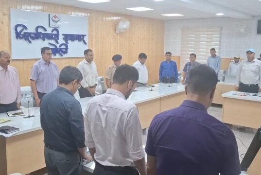 दिवंगत चिकित्सक डॉ. नवीन डिमरी को जिला सभागार में दी गई भावभीनी श्रद्धांजलि