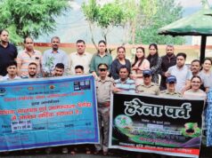 हरेला महोत्सव पर जिला न्यायालय गोपेश्वर में हुआ वृक्षारोपण, पर्यावरण संरक्षण का दिया संदेश