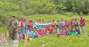 हरेला पर्व पर अगथला वन पंचायत में पौधारोपण, पर्यावरण संरक्षण का लिया संकल्प