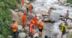 भागीरथी नदी में बहे बालक की तलाश में एसडीआरएफ–एनडीआरएफ का व्यापक संयुक्त सर्च अभियान, देर शाम तक नहीं मिला कोई सुराग