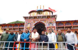 गुरु पूर्णिमा पर जिला पंचायत अध्यक्ष ने किए बद्री विशाल के दर्शन, जनकल्याण की कामना