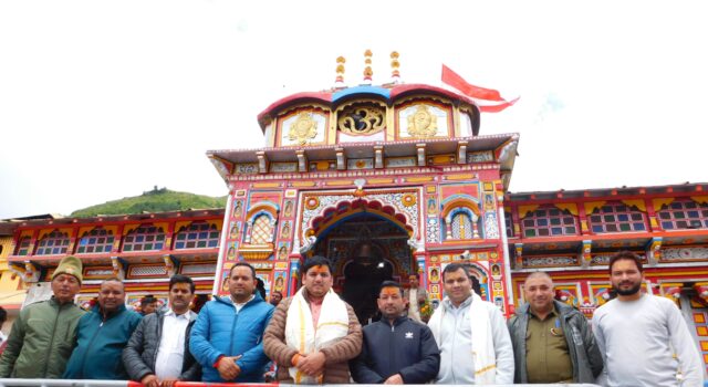 गुरु पूर्णिमा पर जिला पंचायत अध्यक्ष ने किए बद्री विशाल के दर्शन, जनकल्याण की कामना
