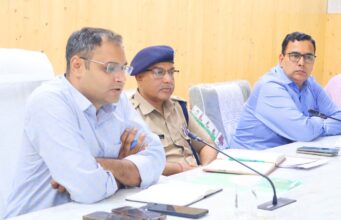 मिशन वात्सल्य के सभी पात्र बच्चों को मिले योजनाओं का लाभ, प्रमाण पत्र बनाने को लगेंगे विशेष शिविर: डीएम