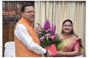 मुख्यमंत्री के गोपेश्वर दौरे के बाद बैनर-पोस्टर हटाने पर विवाद, प्रधान संगठन की प्रदेश अध्यक्ष ने लगाए आरोप, नगर पालिका ने बताया नियमानुसार कार्रवाई