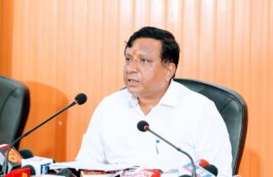 धामी कैबिनेट के बड़े फैसले: गौपालन योजना का विस्तार, श्रमिकों को नए अधिकार, हाईकोर्ट और स्पोर्ट्स यूनिवर्सिटी को मिली मंजूरी
