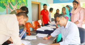 मतदाता सूची पुनरीक्षण में पारदर्शिता पर जोर, जिलाधिकारी ने किया सुनवाई केंद्र का निरीक्षण