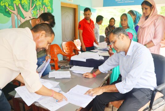 मतदाता सूची पुनरीक्षण में पारदर्शिता पर जोर, जिलाधिकारी ने किया सुनवाई केंद्र का निरीक्षण