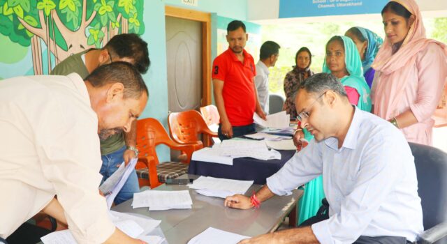 मतदाता सूची पुनरीक्षण में पारदर्शिता पर जोर, जिलाधिकारी ने किया सुनवाई केंद्र का निरीक्षण