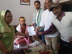 ज्योर्तिमठ में श्री अभिमुक्तेश्वरानंद के शिष्य को सौंपा पत्र, सरकार बनने पर दर्जा देने का लिया संकल्प