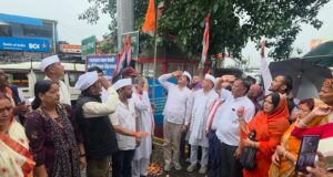 स्वतंत्रता दिवस पर कांग्रेस ने निकाली प्रभातफेरी और तिरंगा रैली, प्रदेश अध्यक्ष गणेश गोदियाल रहे मौजूद