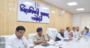 टनल रेस्क्यू में तेजी और बेहतर समन्वय पर जोर, आयुक्त ने श्रमिक हितों की भी ली जानकारी
