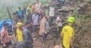 लगातार बारिश से जनजीवन प्रभावित, मेहर गांव में मकान ढहने से मासूम की मौत; दो की तलाश जारी