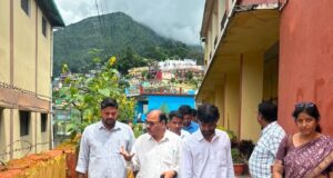 जर्जर बीएड भवन की मरम्मत तक वैकल्पिक व्यवस्था की मांग