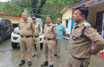 अलकनंदा नदी में युवक ने लगाई छलांग, तलाश जारी