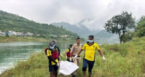 चिन्यालीसौड़ झील से SDRF ने बरामद किया अज्ञात पुरुष का शव