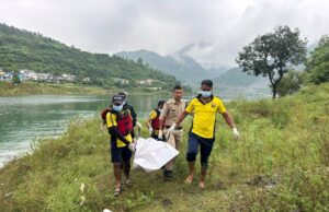 चिन्यालीसौड़ झील से SDRF ने बरामद किया अज्ञात पुरुष का शव