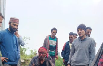 खेत में काम कर रहे ग्रामीण पर भालू ने किया हमला, गंभीर घायल