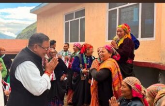 चमोली में कांग्रेस ने तेज की चुनावी तैयारियां, नगर मंडल पदाधिकारियों का किया सम्मान