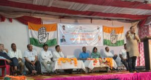 चमोली में कांग्रेस ने तेज की चुनावी तैयारियां, नगर मंडल पदाधिकारियों का किया सम्मान