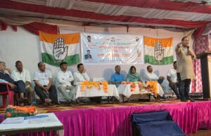 चमोली में कांग्रेस ने तेज की चुनावी तैयारियां, नगर मंडल पदाधिकारियों का किया सम्मान